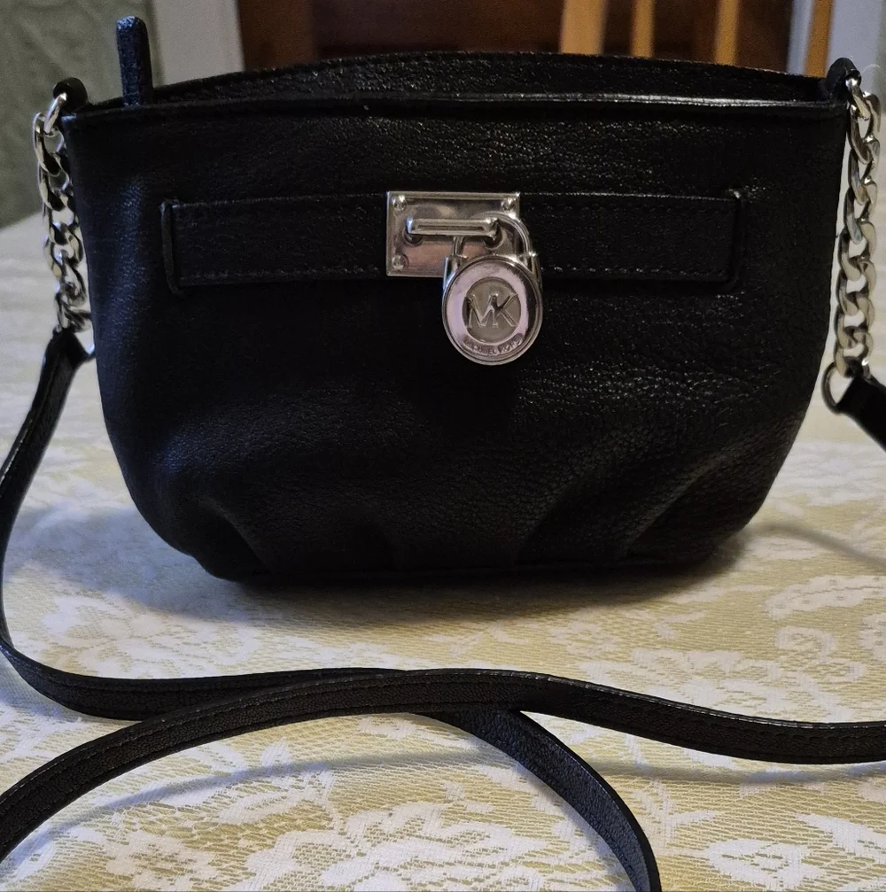 Michael Kors Black Pebbled Leather Handbag with Silver MK Charm - Picture 2 of 9